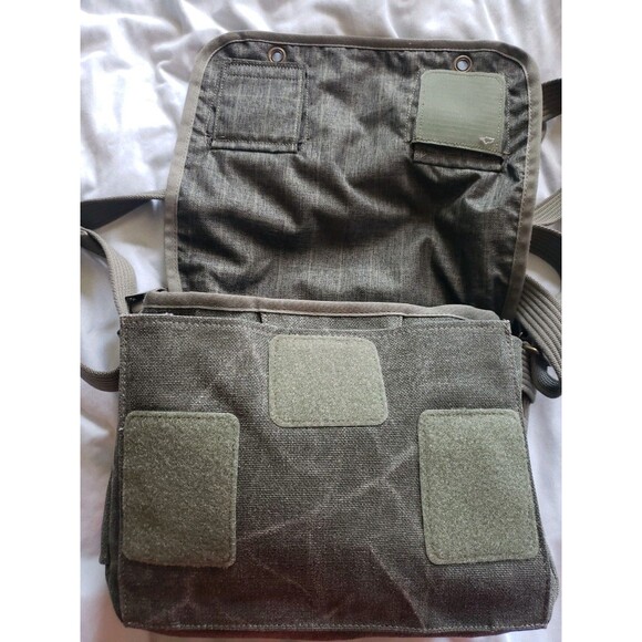 Think Tank Photo Retrospective 7M Shoulder Bag for Cameras NEW #754108 Pinestone - Picture 8 of 13